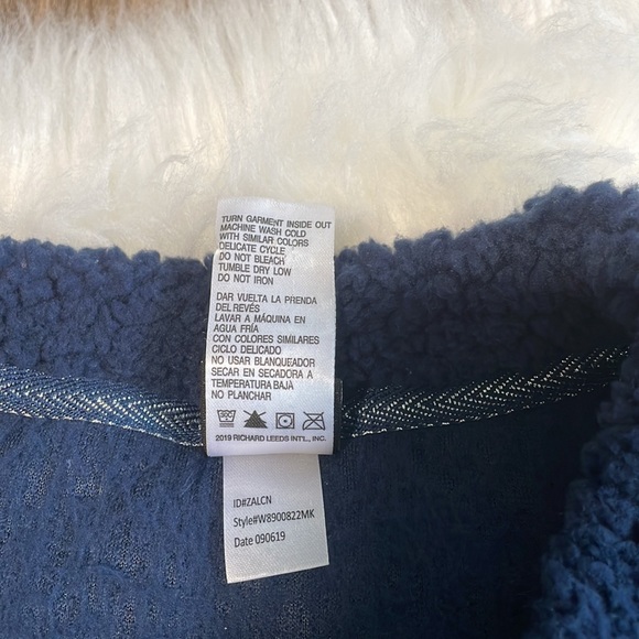 Disney Mickey Head Womens Plush Navy Silver Long Sleeve Top Medium - Picture 6 of 11